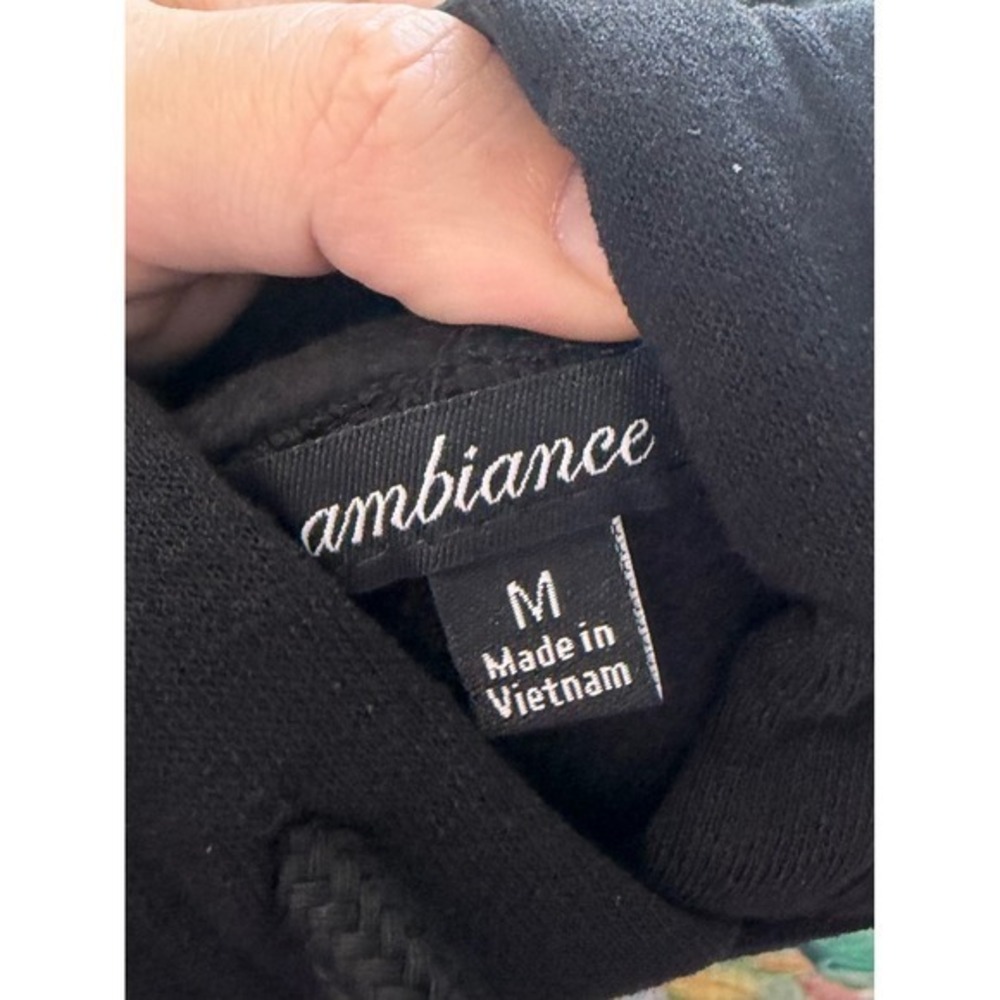 Women's Black Cropped Fleece Hoodie – Ambiance – Medium – NWOT - Picture 4 of 4